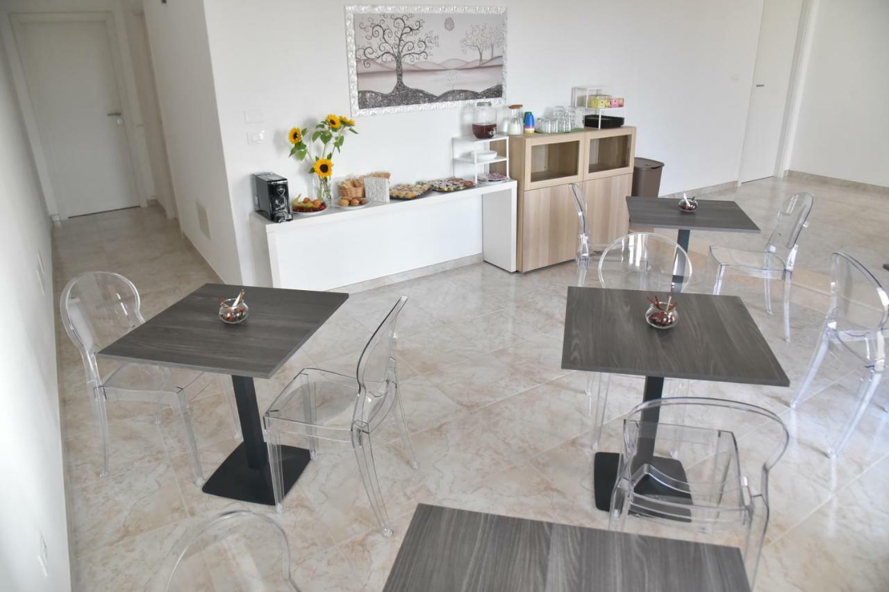 B&B Arzeria Cavallino di Lecce Bagian luar foto
