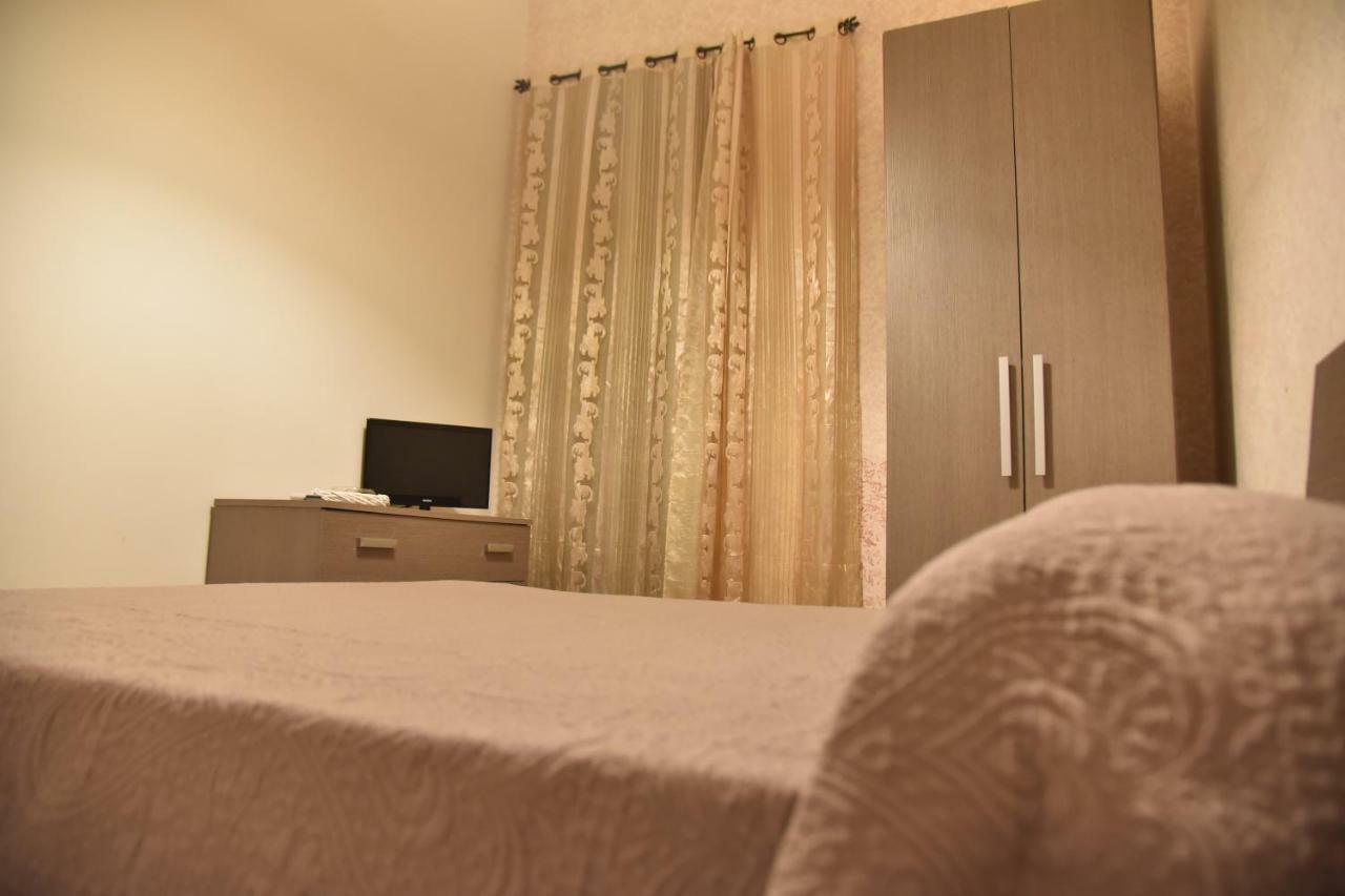 B&B Arzeria Cavallino di Lecce Bagian luar foto